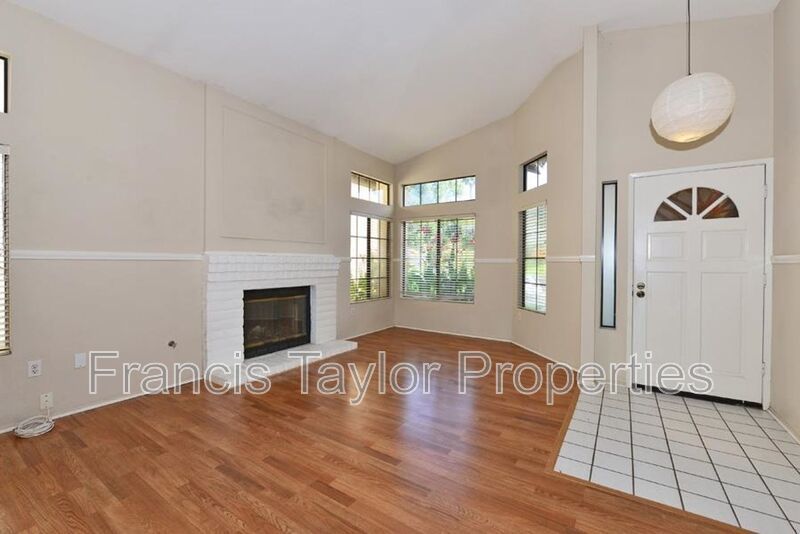 Charming Three Bedroom Home in Rancho Bernardo property image