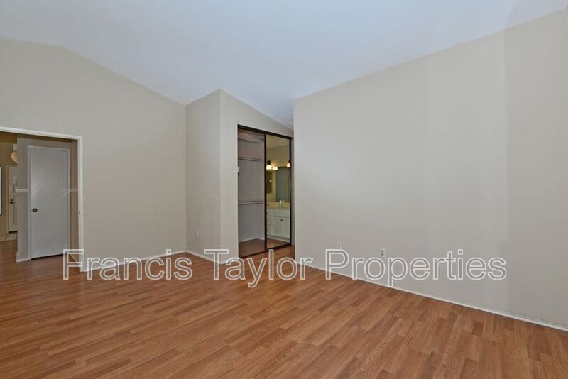 Charming Three Bedroom Home in Rancho Bernardo property image