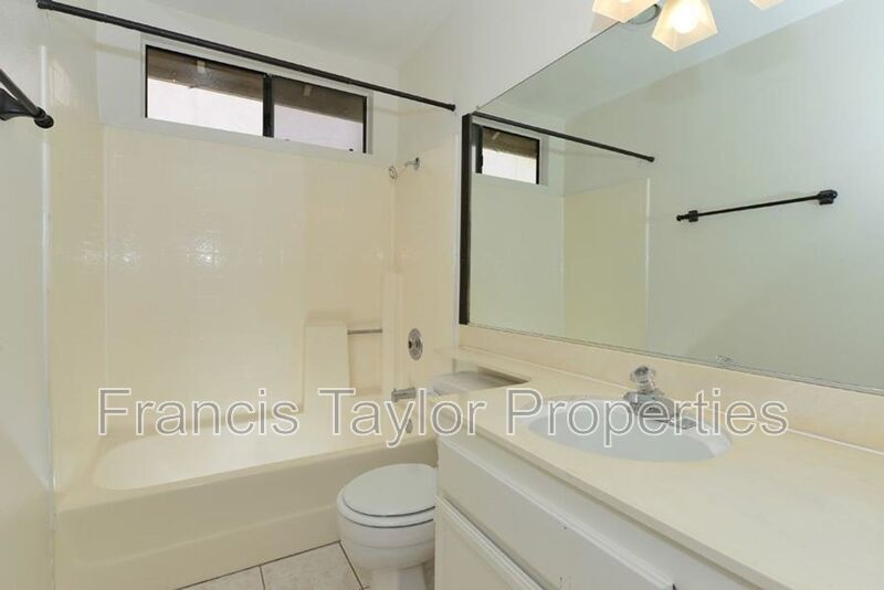 Charming Three Bedroom Home in Rancho Bernardo property image