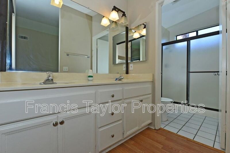 Charming Three Bedroom Home in Rancho Bernardo property image