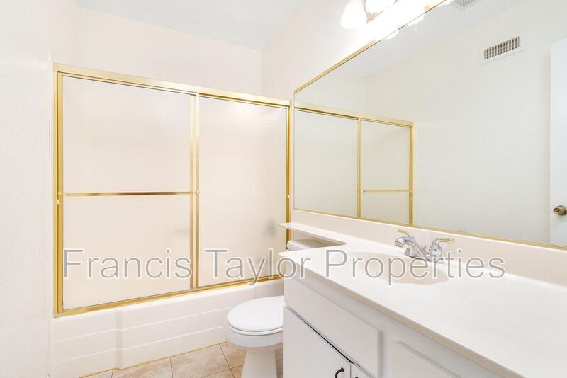 Renovated Two Bedroom House in Country Club in Escondido! property image