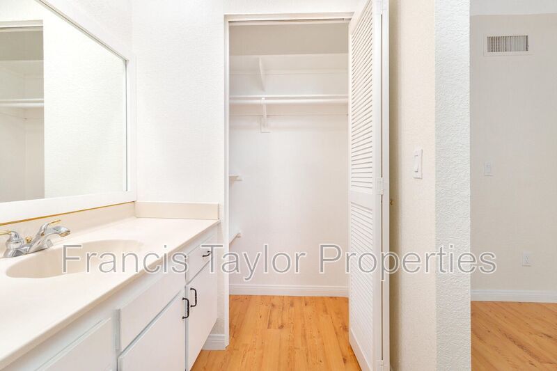 Renovated Two Bedroom House in Country Club in Escondido! property image