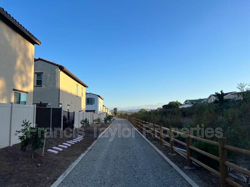 Renovated Two Bedroom House in Country Club in Escondido! property image