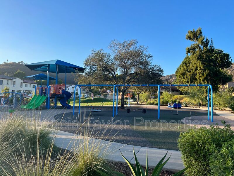 Renovated Two Bedroom House in Country Club in Escondido! property image