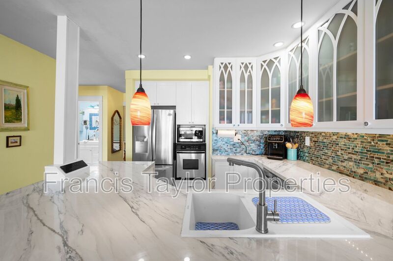 2 Bedroom Overlooking the Ocean in OB property image