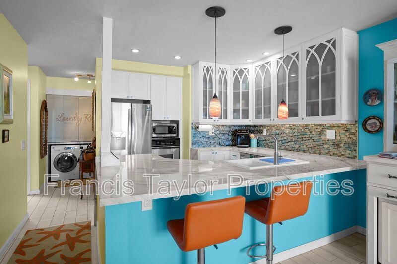 2 Bedroom Overlooking the Ocean in OB property image