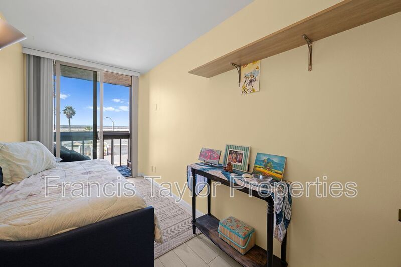 2 Bedroom Overlooking the Ocean in OB property image