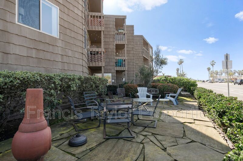 2 Bedroom Overlooking the Ocean in OB property image