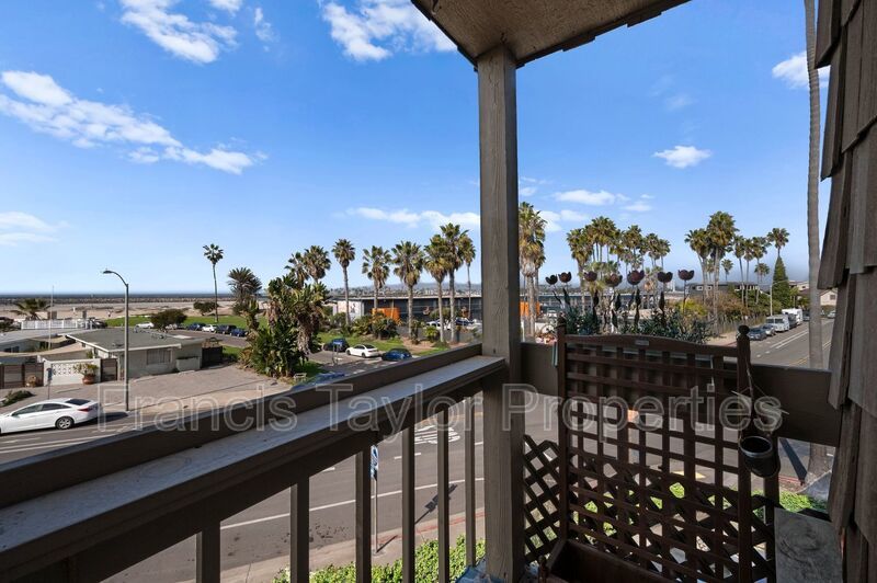 2 Bedroom Overlooking the Ocean in OB property image