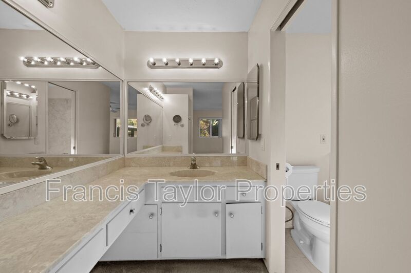 3 Bedroom Home Tucked away in Escondido property image