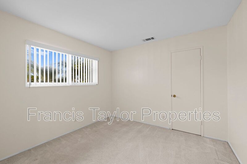 3 Bedroom Home Tucked away in Escondido property image