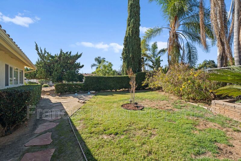 3 Bedroom Home Tucked away in Escondido property image