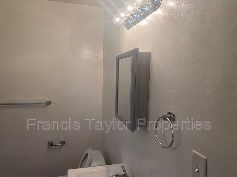 2 Bedroom Bungalow in Escondido property image