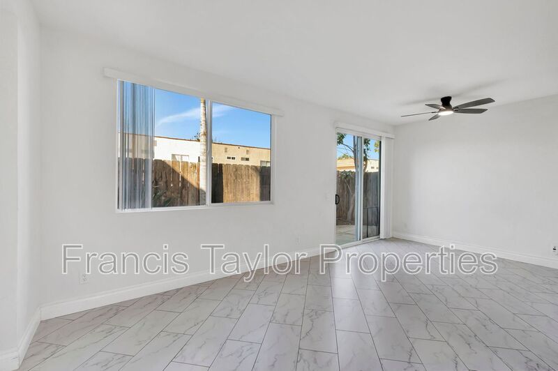 Upgraded Three Bedroom with Loft in Gated Community property image