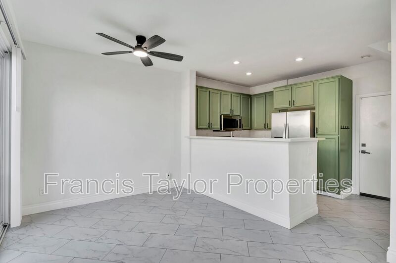 Upgraded Three Bedroom with Loft in Gated Community property image