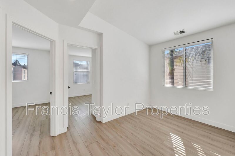 Upgraded Three Bedroom with Loft in Gated Community property image