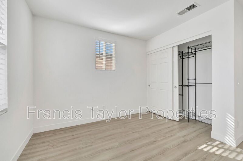 Upgraded Three Bedroom with Loft in Gated Community property image