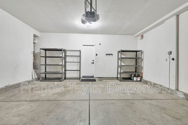 Upgraded Three Bedroom with Loft in Gated Community property image