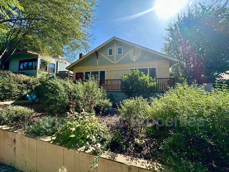 Gorgeous Craftsman in the Heart of Old Escondido! property image