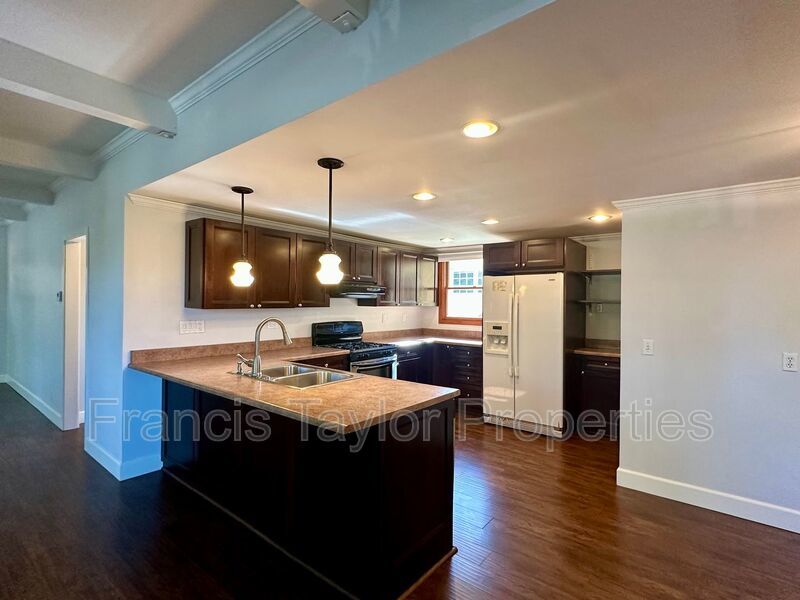 Gorgeous Craftsman in the Heart of Old Escondido! property image