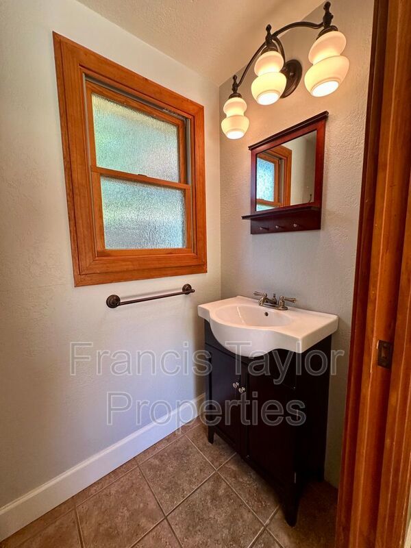 Gorgeous Craftsman in the Heart of Old Escondido! property image