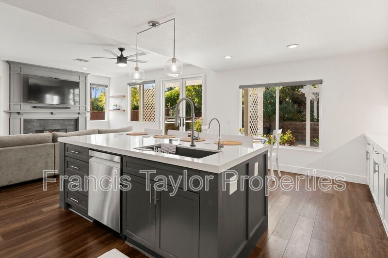 FULLY FURNISHED! Stunning Home in Escondido property image