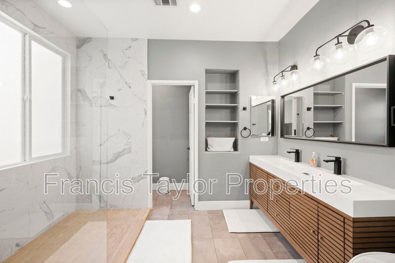 FULLY FURNISHED! Stunning Home in Escondido property image