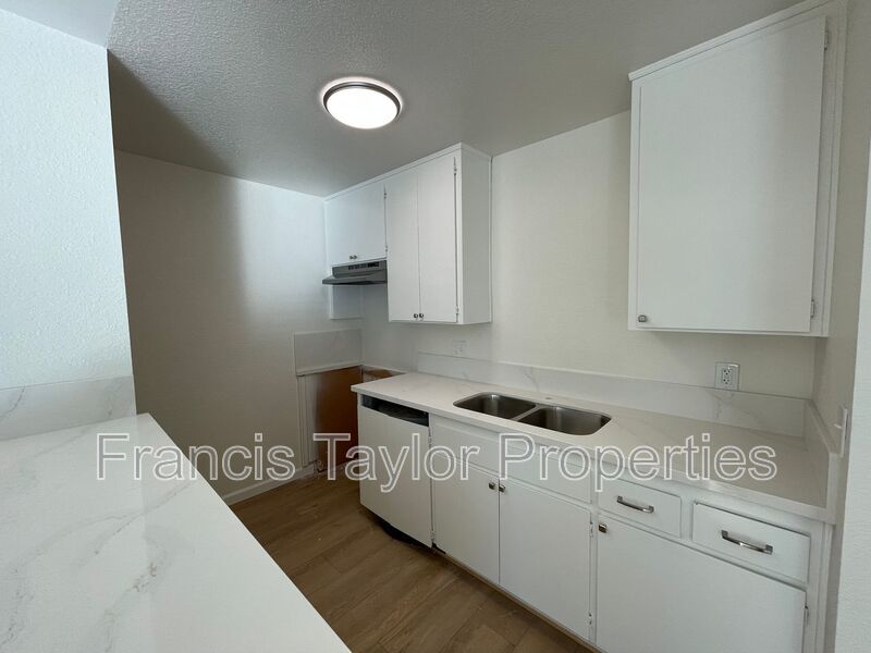 Renovated 1 Bedroom in Vista property image