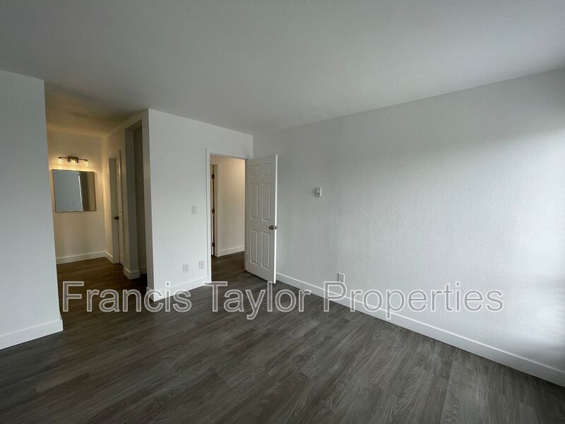 Refreshed 2 Bedroom in Escondido property image