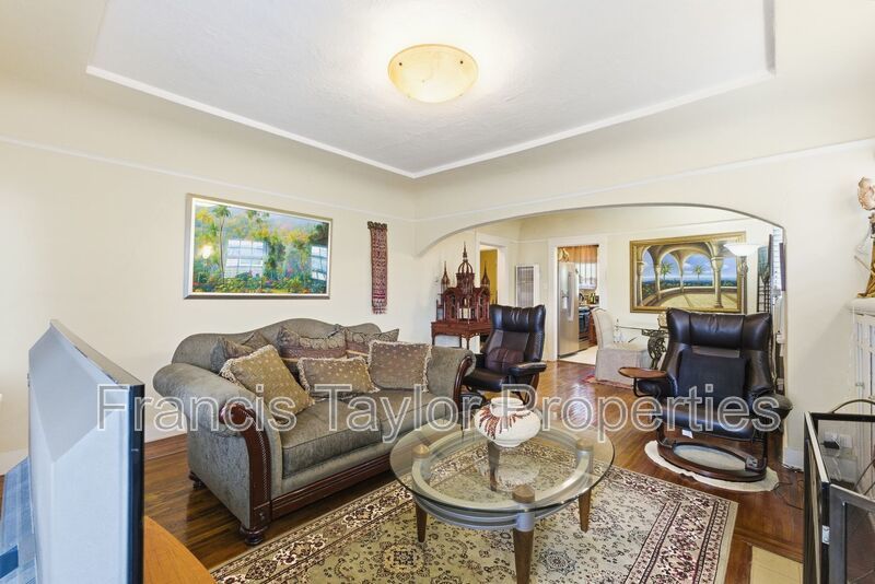 Charming 2 Bedroom in Normal Heights! property image