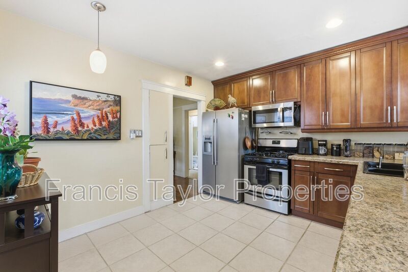 Charming 2 Bedroom in Normal Heights! property image
