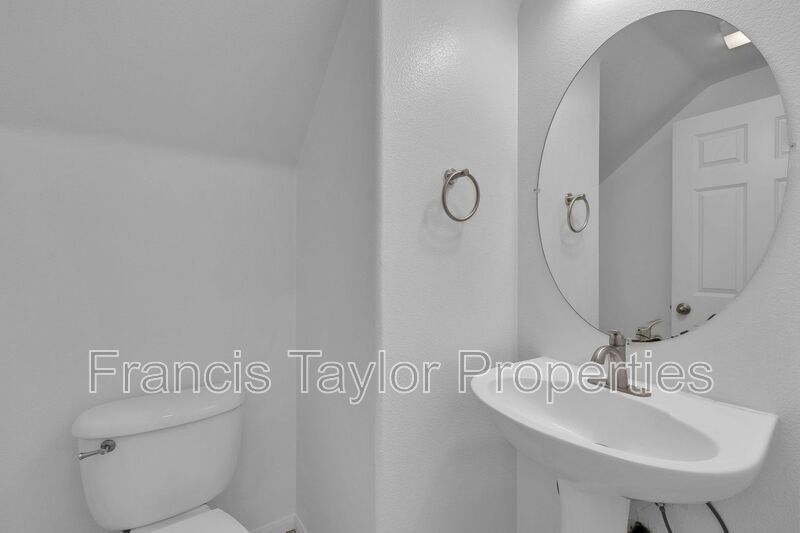 Beautifully Maintained 3 Bedroom in Escondido! property image
