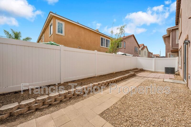 Beautifully Maintained 3 Bedroom in Escondido! property image