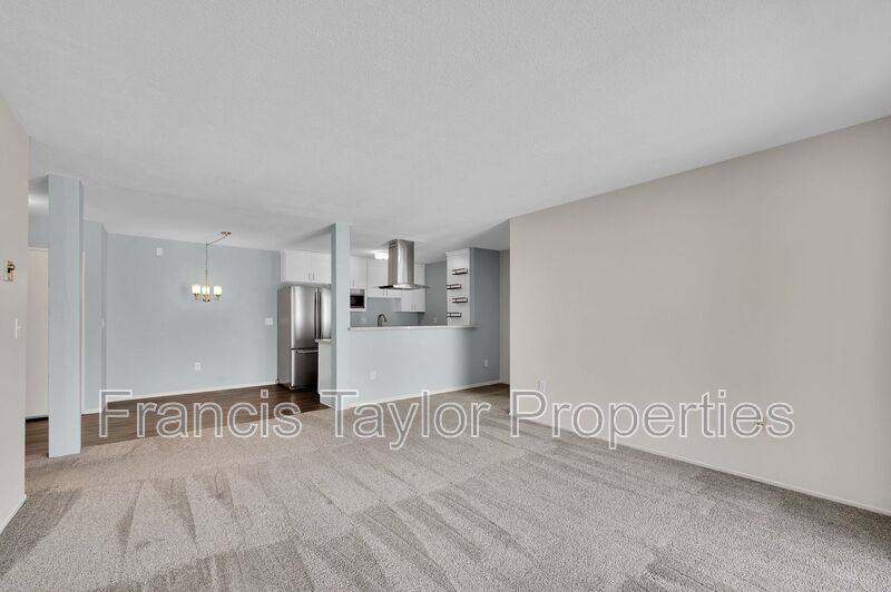 Corner-Unit 2 Bedroom in the Heart of San Diego! property image