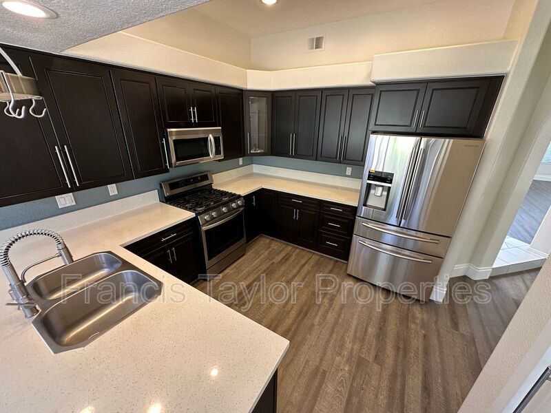 Premiere Single Family Home in Oceanside! Available June 8, 2026 property image