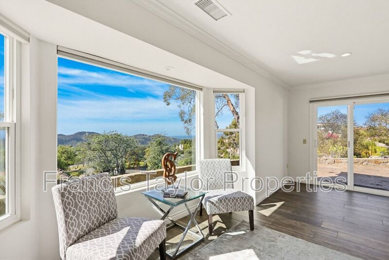 Sweeping Views in Rimrock Estates property image