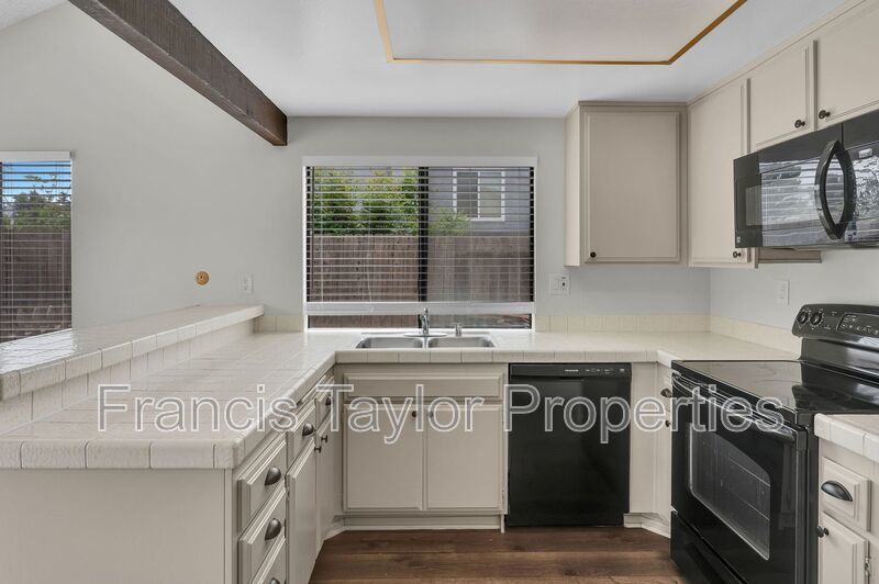 4 Bedroom Home in San Marcos! property image