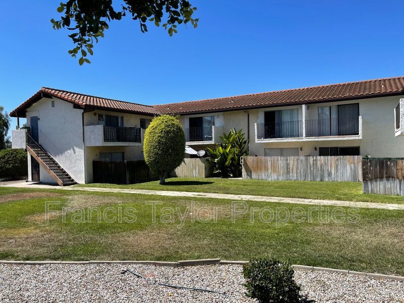 Refreshed 1 Bedroom Corner Unit! property image
