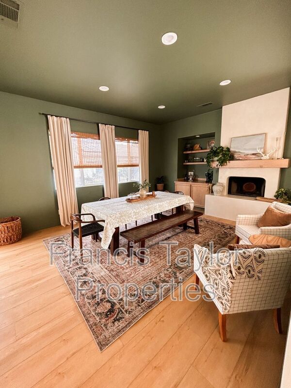 Upgraded Home in Woods Valley ! property image
