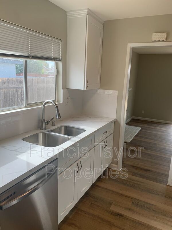 Completely Remodeled 3 Bed 2 Bath in East Escondido property image