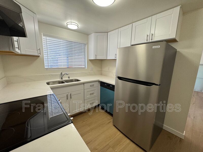 Refreshed 2 Bedroom 2 Bathroom in Vista! property image