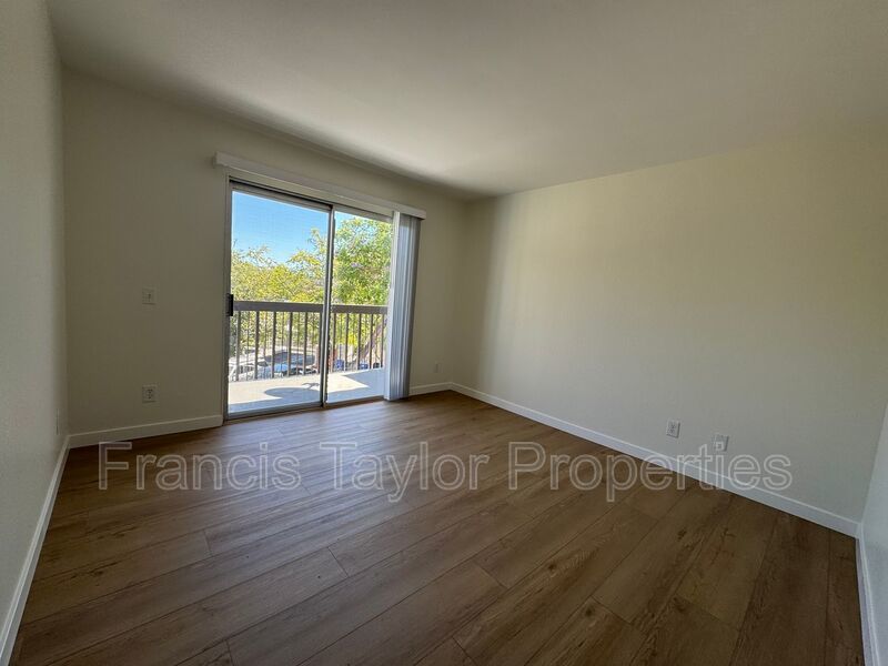 Refreshed 2 Bedroom 2 Bathroom in Vista! property image