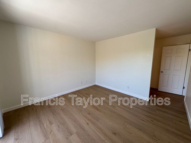 Refreshed 2 Bedroom 2 Bathroom in Vista! property image