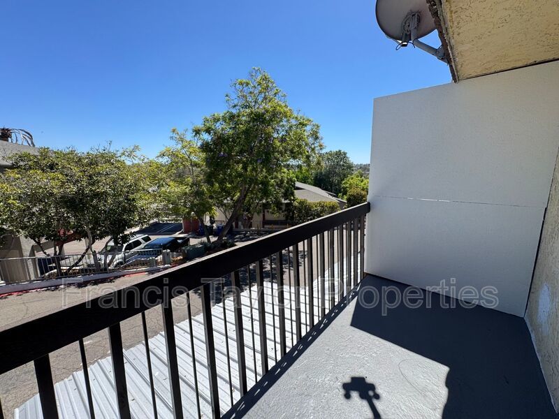 Refreshed 2 Bedroom 2 Bathroom in Vista! property image