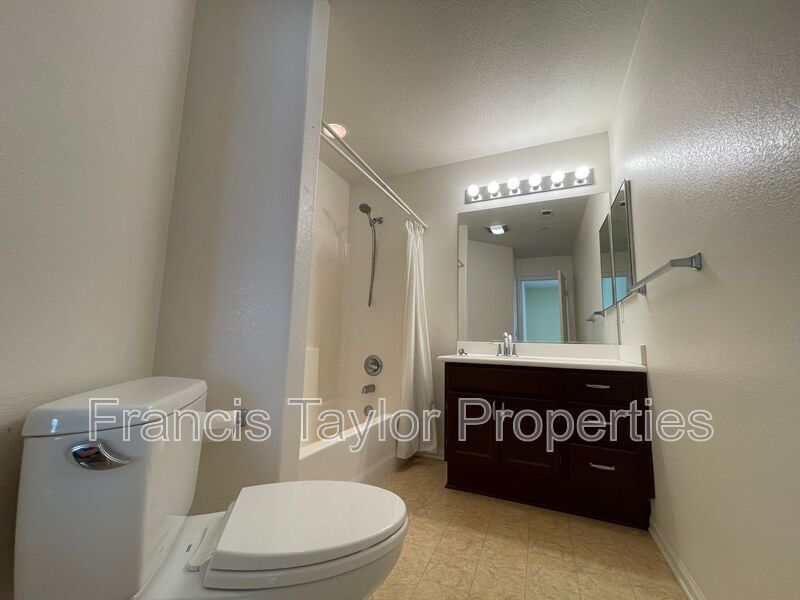 Two Bedroom Condo Available in Campana in San Marcos property image