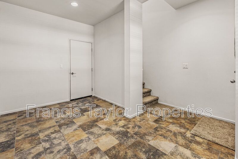 Modern 2 Bedroom Townhouse in Escondido! property image