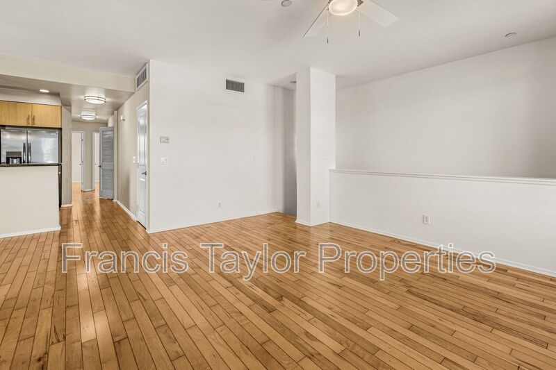 Modern 2 Bedroom Townhouse in Escondido! property image