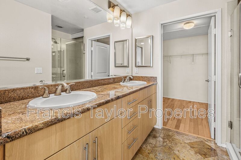 Modern 2 Bedroom Townhouse in Escondido! property image