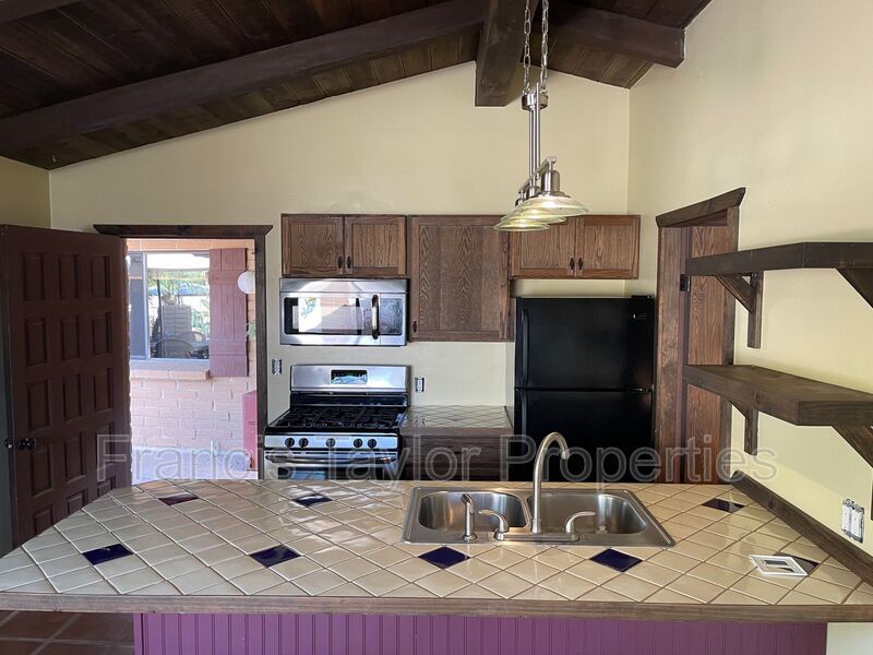 Beautiful Casita in SW Escondido property image